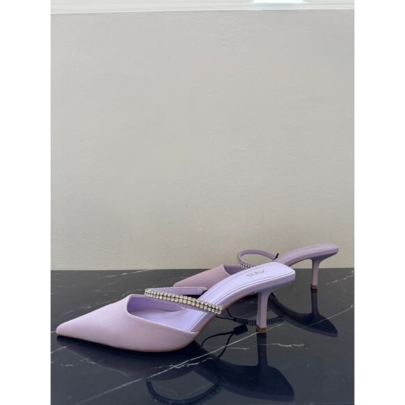 Zara Pointed-Toe Kitten Heel - Picture 5 of 11